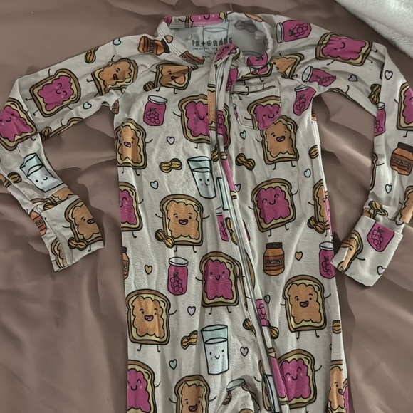 PB+GRAPE| ‘Peanut Butter Jelly’ Bamboo Footie Pajamas - Picture 6 of 10